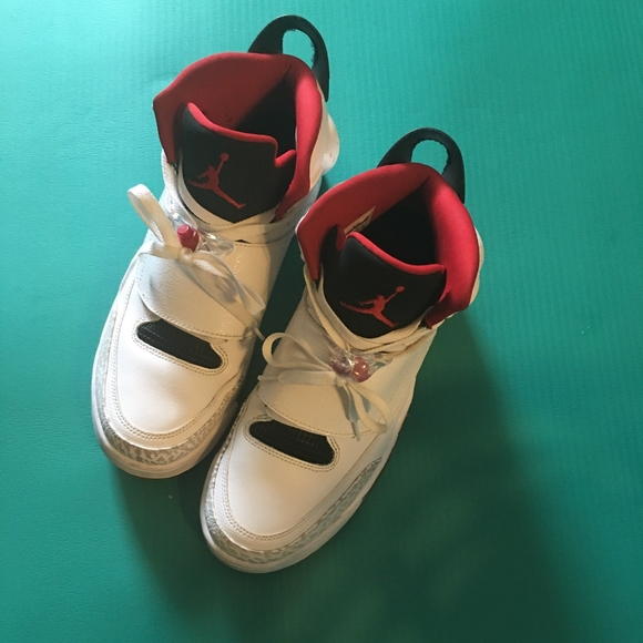 Son of mars Jordan's - Picture 3 of 5